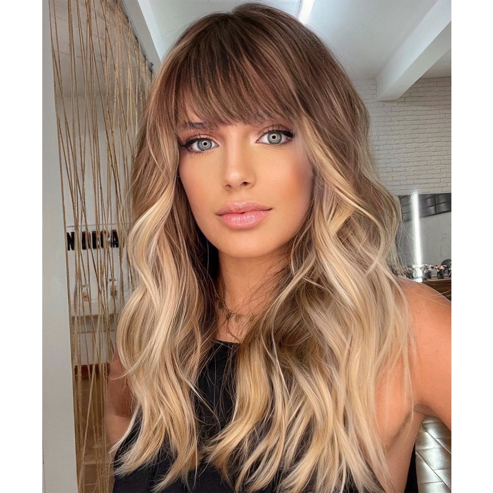 KOME Blonde Wig with Bangs,Ombre Blonde Brown Wavy Wigs for Women,Shoulder Length Curly Synthetic Hair Wig for Party Daily Use 18IN