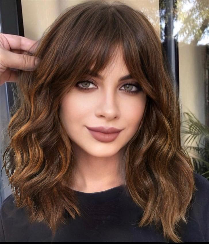 KOME Curly Bob Wig with Bangs Short Wavy Natural Brown Highlight Wigs for Women Bob Style Synthetic Heat Resistant Bob Wigs 14IN